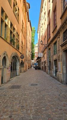 Appartement ancien - 27 m² - 1 pièce