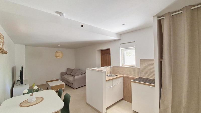 Mas - 340 m² - 7 pièces