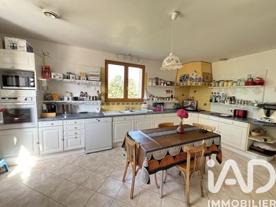 Maison - 162 m² - 6 pièces