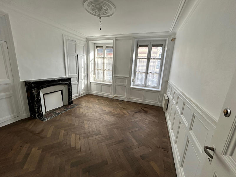 Immeuble - 8 pièces