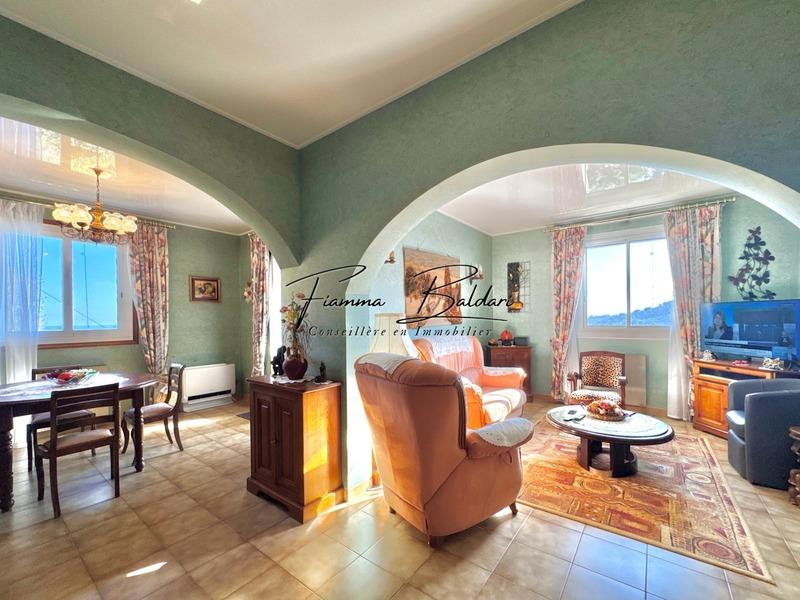 Maison - 123 m² - 5 pièces