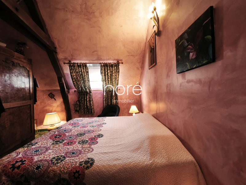 Maison ancienne - 213 m² - 9 pièces