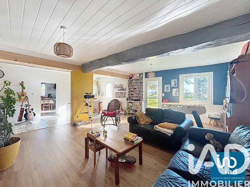 Maison - 233 m² - 9 pièces