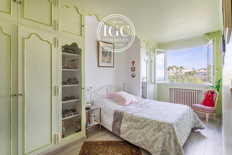 Maison - 180 m² - 5 pièces