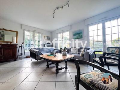 Maison - 109 m² - 5 pièces