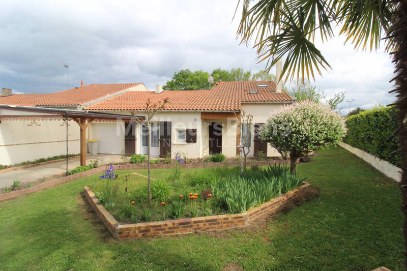 Maison - 169 m² - 6 pièces