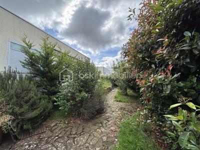 Maison - 119 m² - 5 pièces