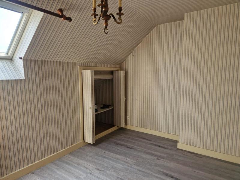 Maison - 121 m² - 6 pièces