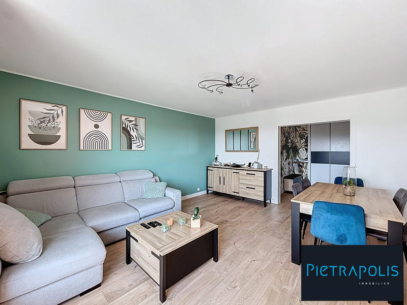 Appartement - 104 m² - 5 pièces