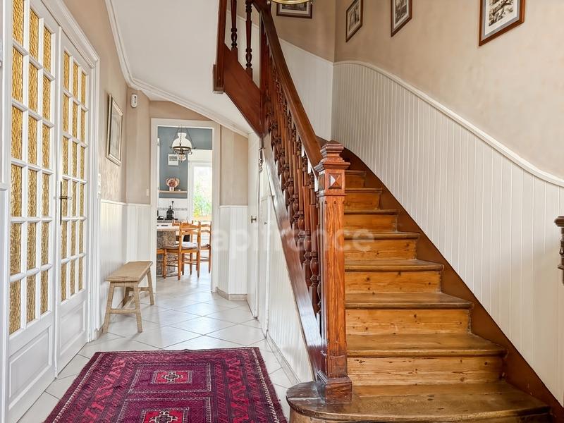 Maison - 121 m² - 6 pièces