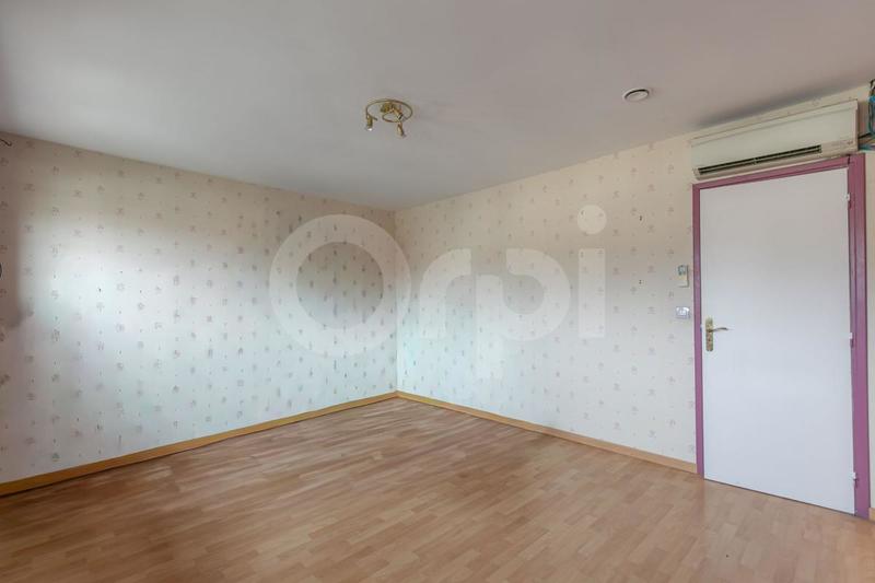 Maison - 177 m² - 7 pièces