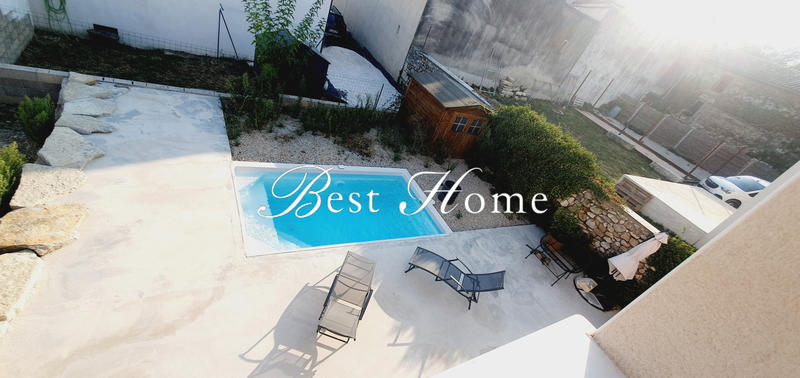 Maison - 88 m² - 4 pièces