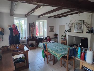 Maison ancienne - 258 m² - 11 pièces