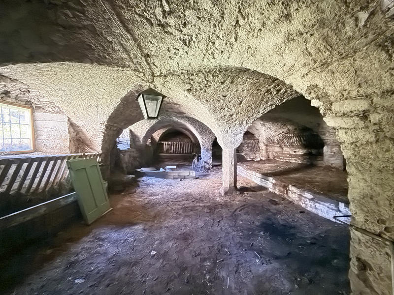 Propriété - 200 m² - 8 pièces