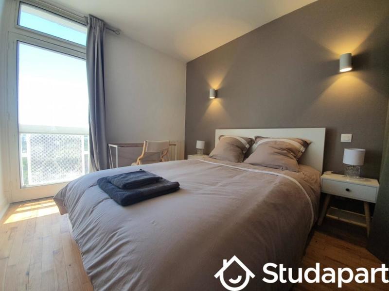 Chambre - 15 m² - 1 pièce