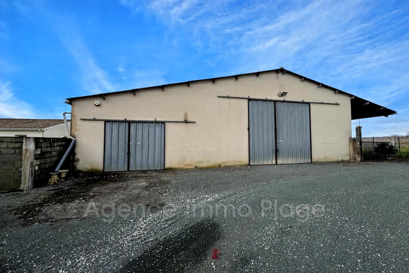 Maison - 270 m² - 1 pièce