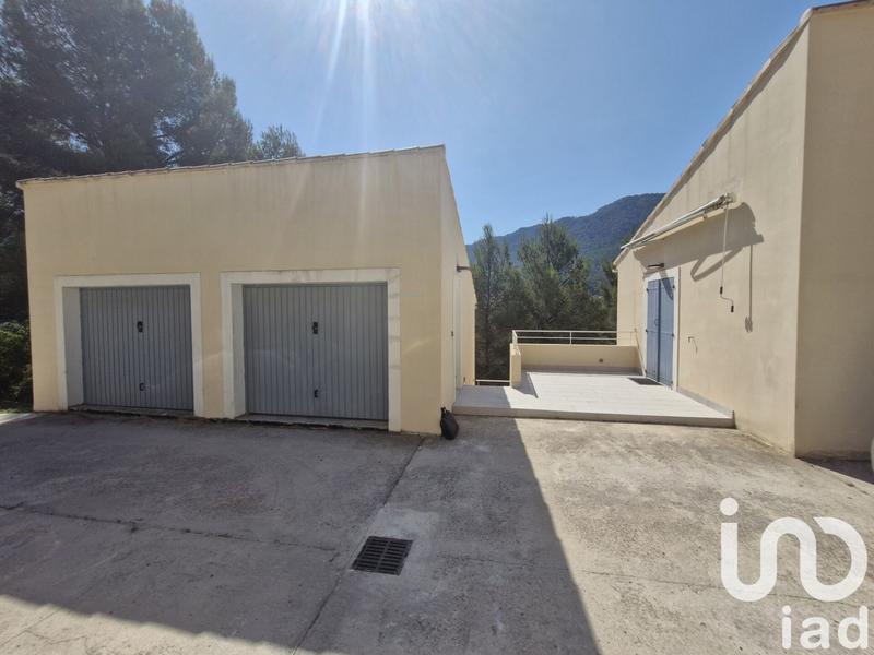 Maison - 233 m² - 6 pièces