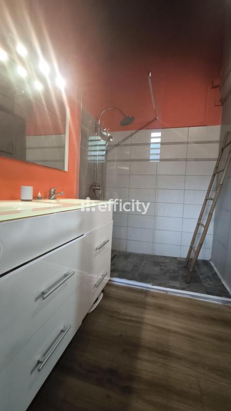 Maison - 104 m² - 5 pièces