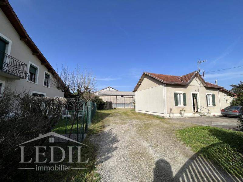 Propriété - 248 m² - 7 pièces