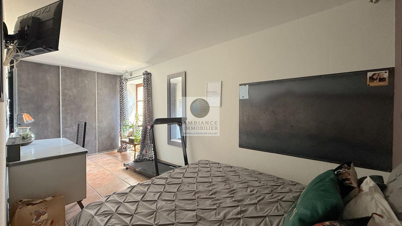 Maison - 205 m² - 7 pièces