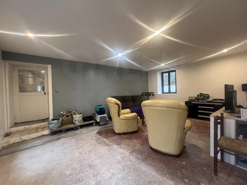 Maison - 214 m² - 7 pièces