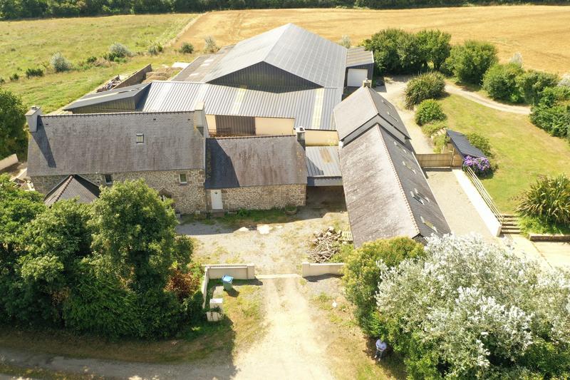 Maison ancienne - 350 m² - 13 pièces