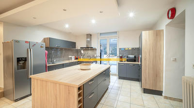 Villa - 460 m² - 14 pièces