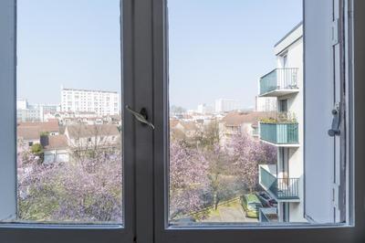 Chambre - 9 m² - 4 pièces