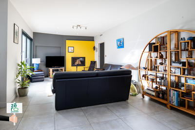 Maison - 182 m² - 7 pièces