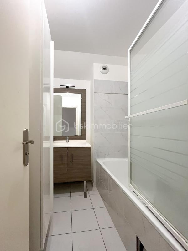 Maison - 92 m² - 5 pièces