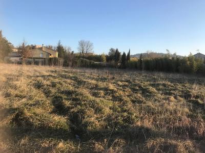 Terrain constructible - 1 230 m²