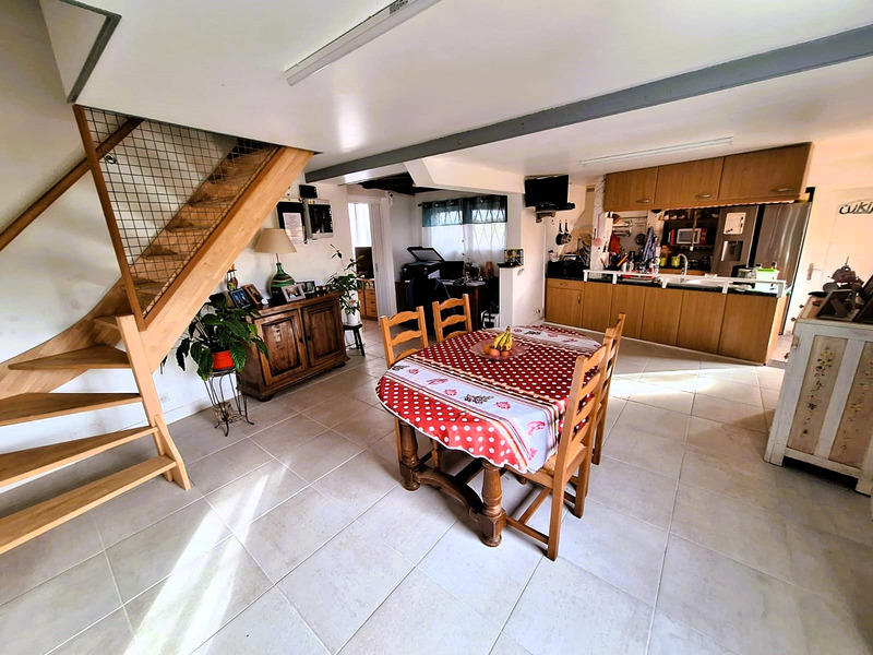 Maison - 121 m² - 5 pièces
