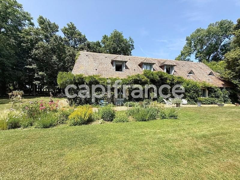 Propriété - 393 m² - 13 pièces