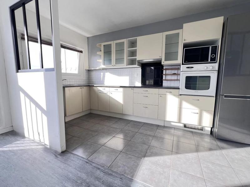 Appartement - 86 m² - 4 pièces