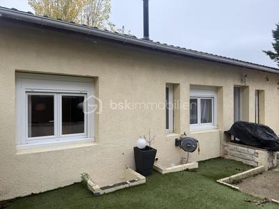 Maison - 85 m² - 4 pièces