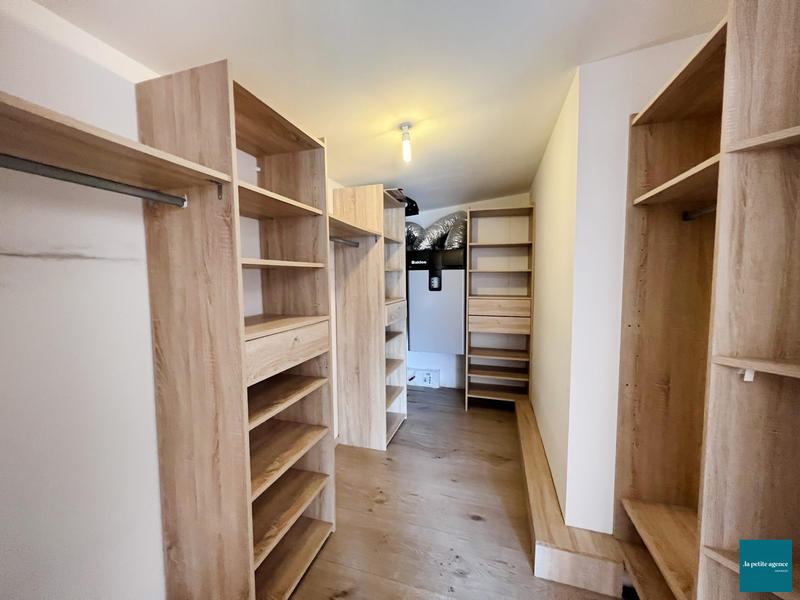 Maison traditionnelle - 142 m² - 6 pièces