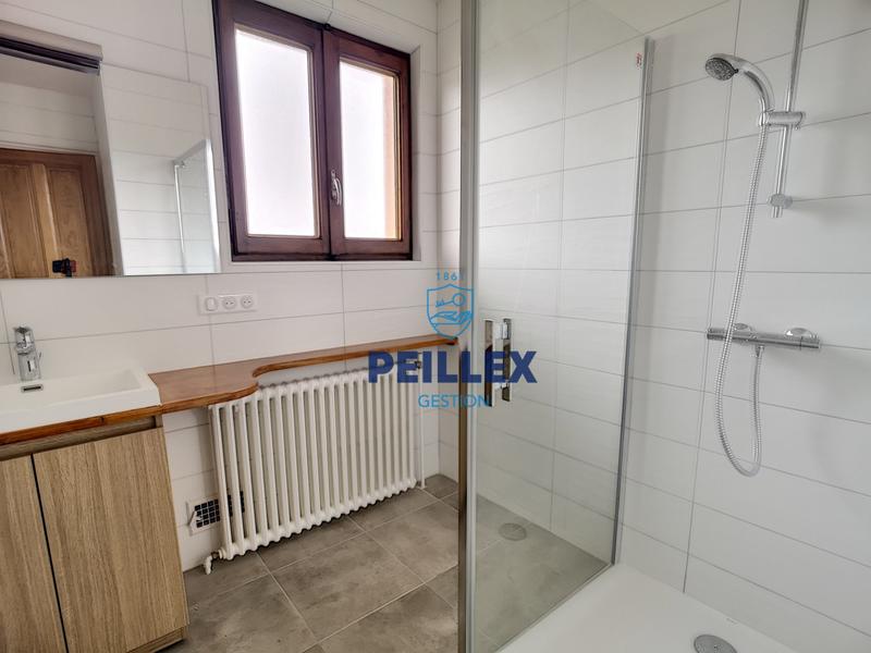 Maison - 122 m² - 6 pièces