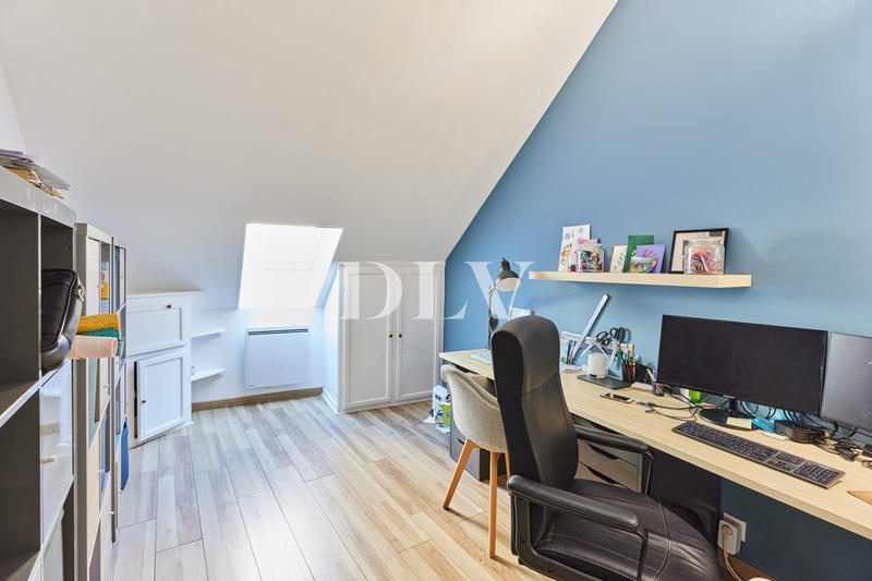 Maison ancienne - 275 m² - 7 pièces