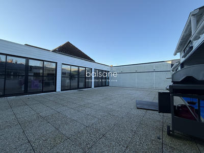 Maison - 242 m² - 6 pièces