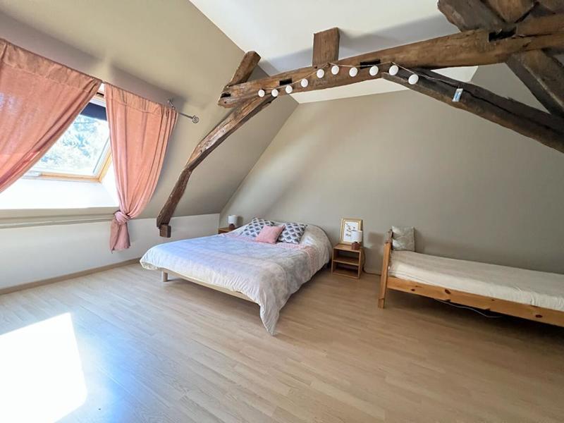 Maison - 230 m² - 9 pièces