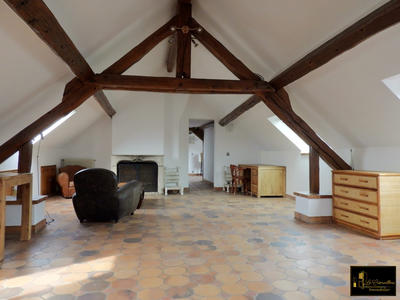 Appartement - 90 m² - 5 pièces