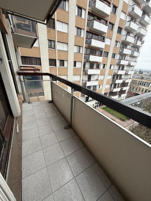 Appartement - 83 m² - 4 pièces
