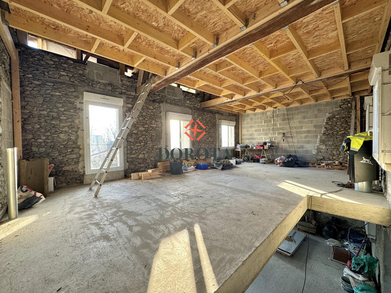 Maison ancienne - 182 m² - 4 pièces