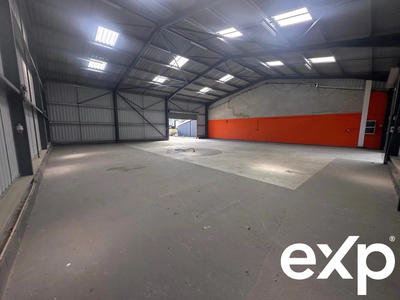 Local d'activités - 1 000 m²