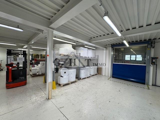 Entrepôt - 1 626 m²