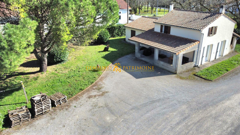 Maison traditionnelle - 120 m² - 5 pièces