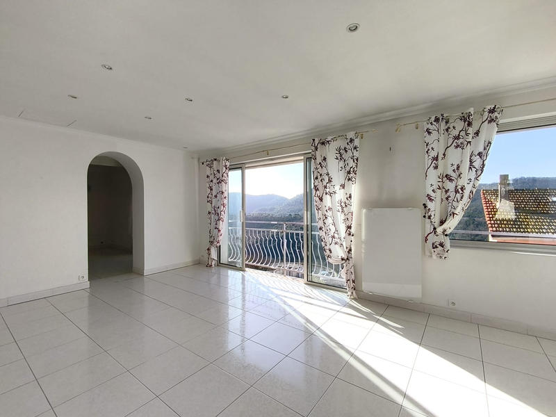 Appartement - 112 m² - 4 pièces