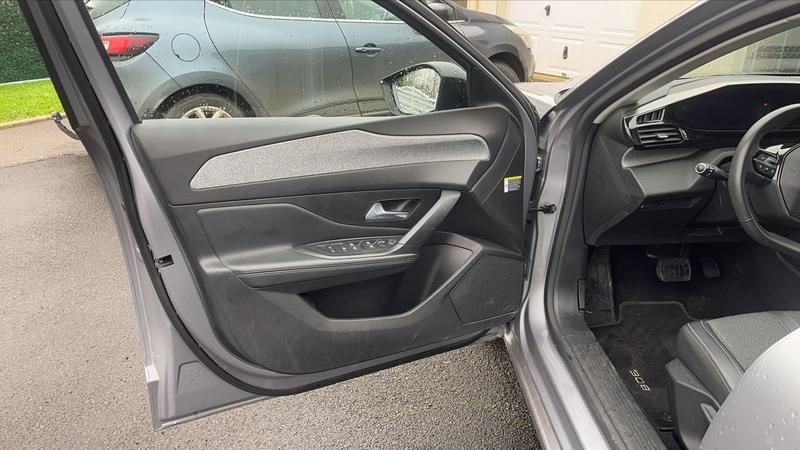 Peugeot 308 1.2 Puretech 130 Eat6 Allure Pack