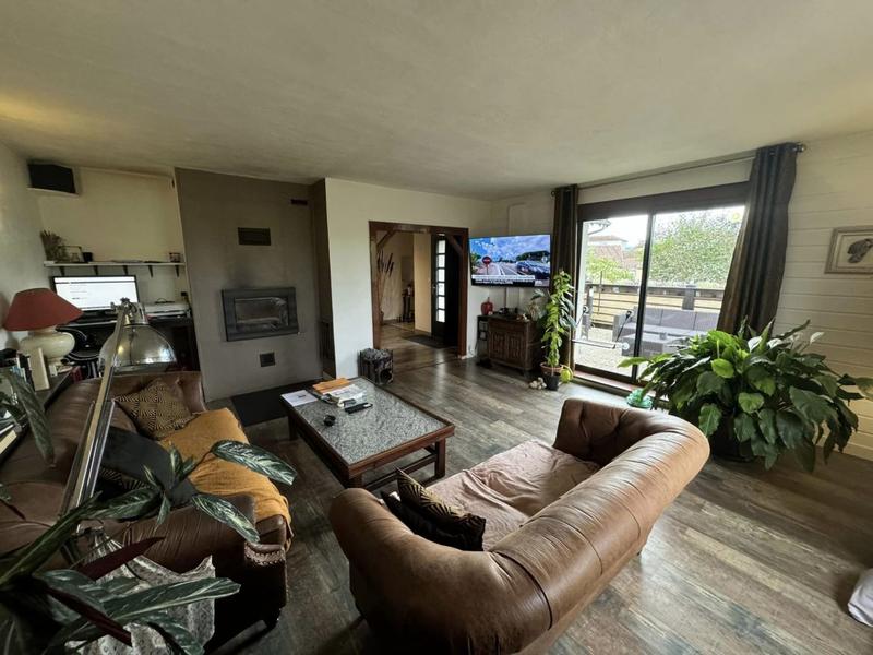 Maison - 130 m² - 5 pièces