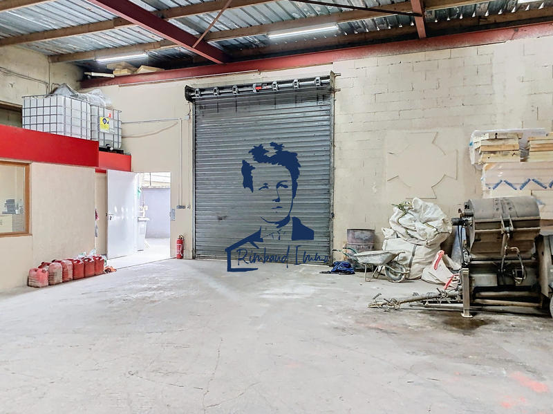 Local d'activités - 350 m²